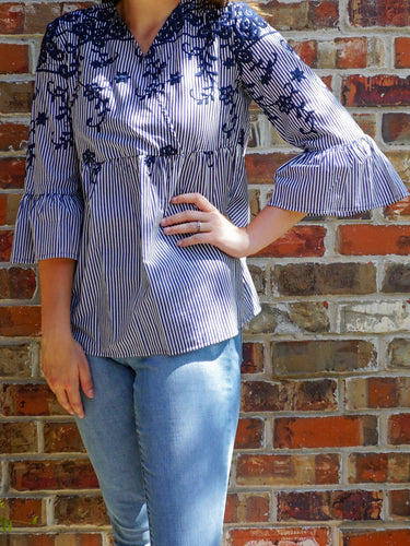 Top Aubrey - White and Navy - The Ruby Lotus Boutique