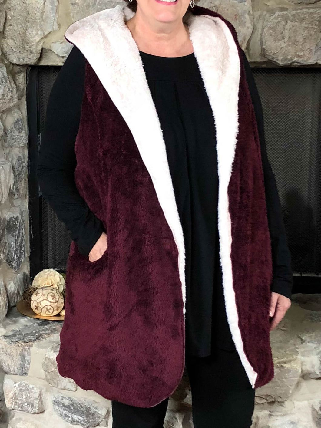 Outerwear Kiely - Burgundy - The Ruby Lotus Boutique
